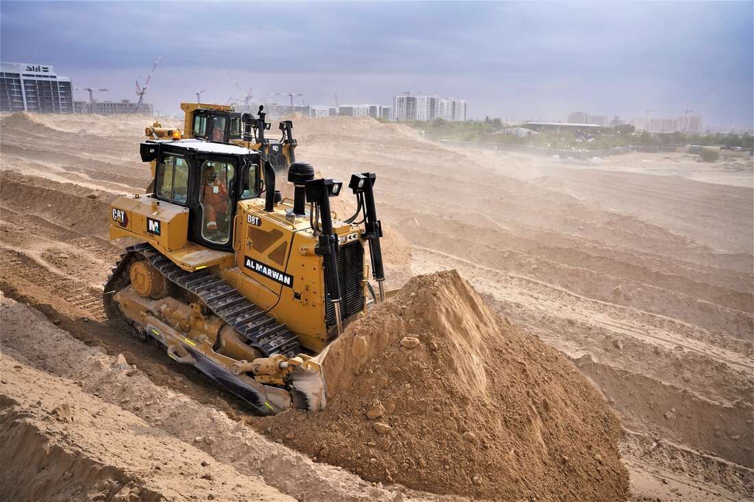 Rent Large 40-Ton Bulldozers | Al Marwan