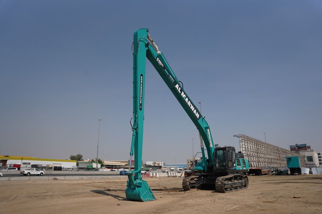 Rent Large 50 Ton Long Boom Excavators | Al Marwan