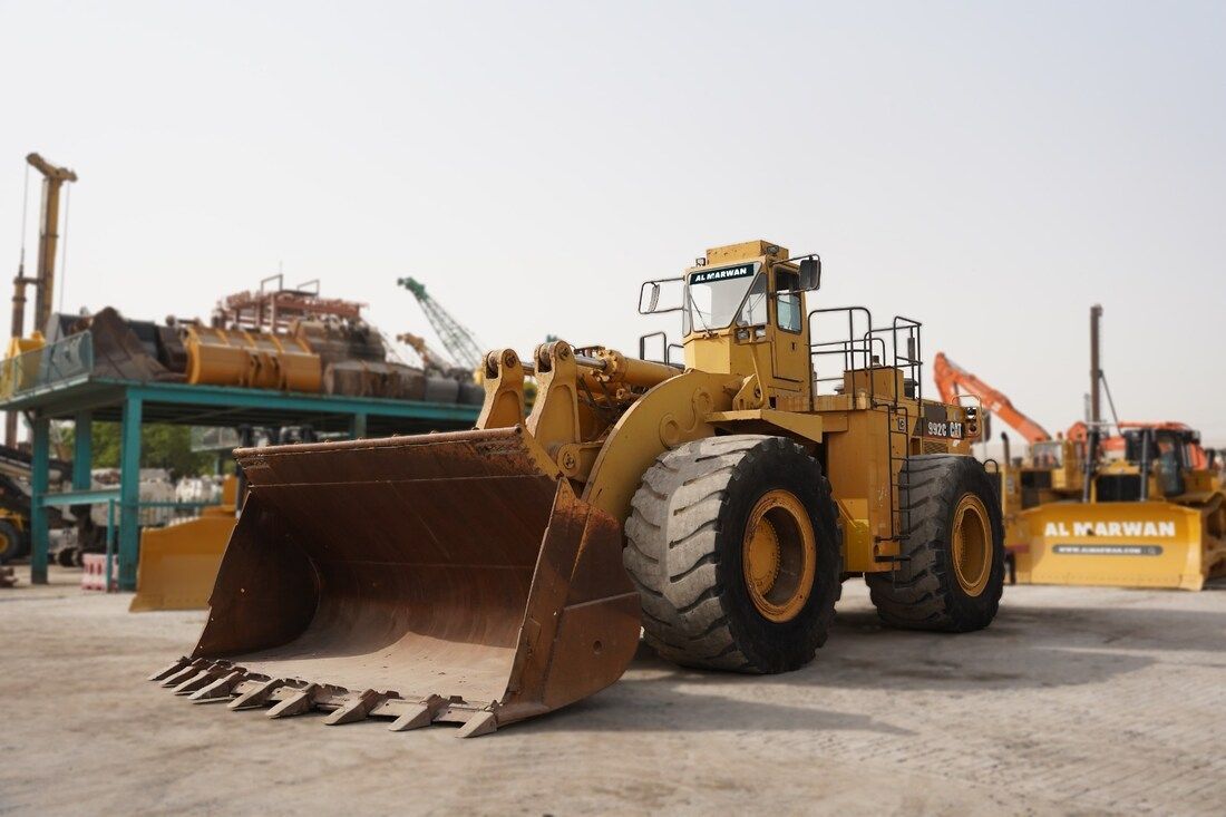 1988 Cat 992C Large Wheel Loader front left view| Al Marwan Machinery