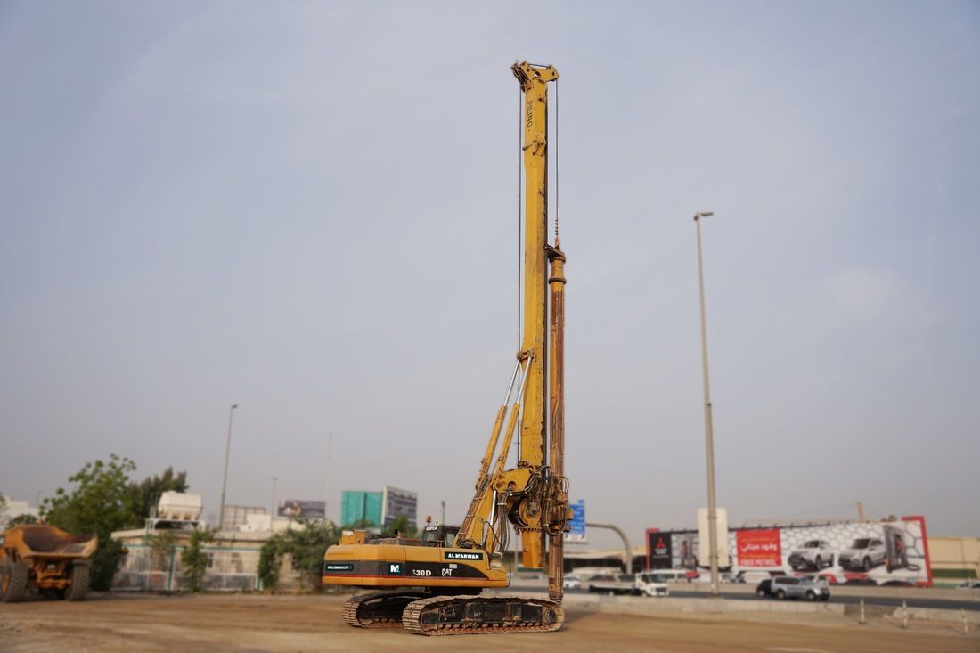 2007 Used Cat 330D Tracked Drilling Rig