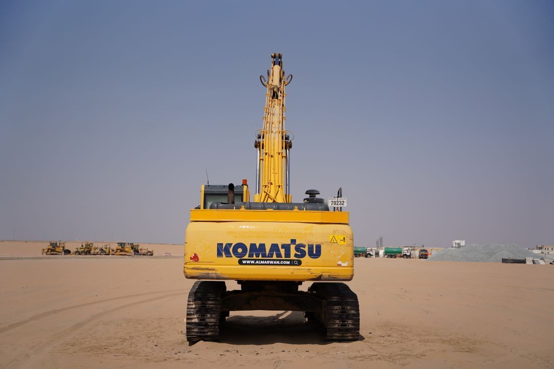 Rent 30-Ton Long-Boom Excavators | Al Marwan