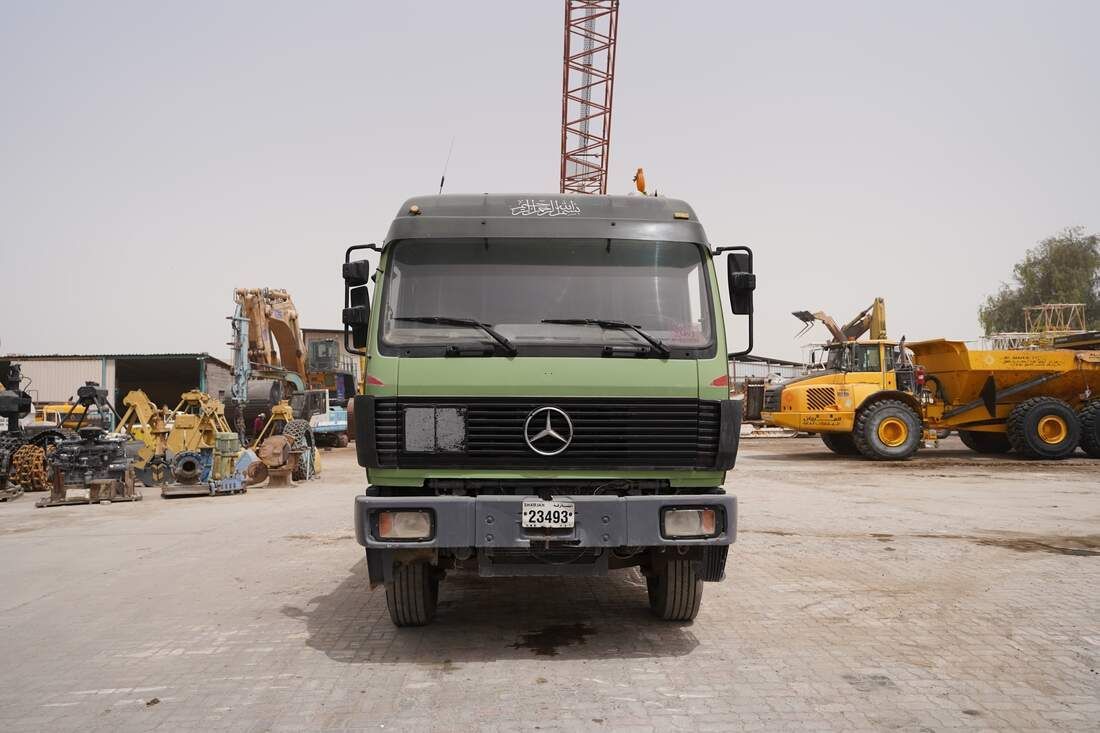 Mercedes-Benz 3550 S-Class 8x4 Semi-Truck Semi trailer truck prime mover heavy load long haul truck