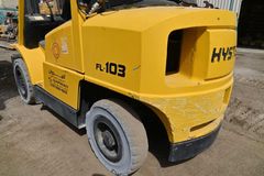 2004 Hyster H4.00XMS-6 Forklift back-view