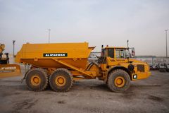 2005 Volvo A40D Off-Road Water Truck Right View - ADW-0001