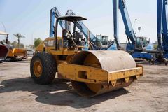2014 Cat CS533E Single Drum Roller Front Right View - RO-0444