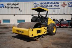 2018 Bomag BW 211 D-40 Single Drum Roller Front Left View - RO-0445