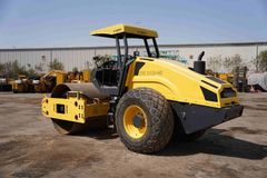 2018 Bomag BW 211 D-40 Single Drum Roller Rear Left View - RO-0445