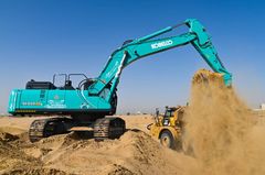 Rent Large 50 Ton Standard Excavators | Al Marwan