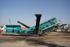 Powerscreen by Terex Chieftain 2100X Screener-Right Side View