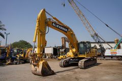 2018 Komatsu PC300-8MO Track Excavator front left view - Al Marwan Heavy Machinery