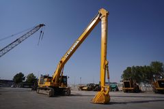 Used Komatsu PC850SE-8R Track Excavator | Al Marwan