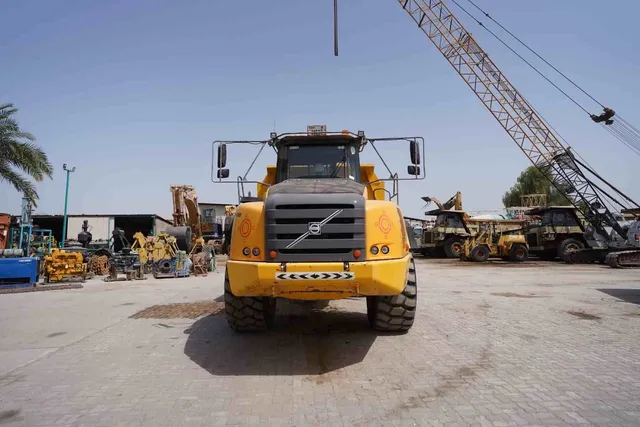 2009 Volvo A40E Articulated Dump Truck Front View