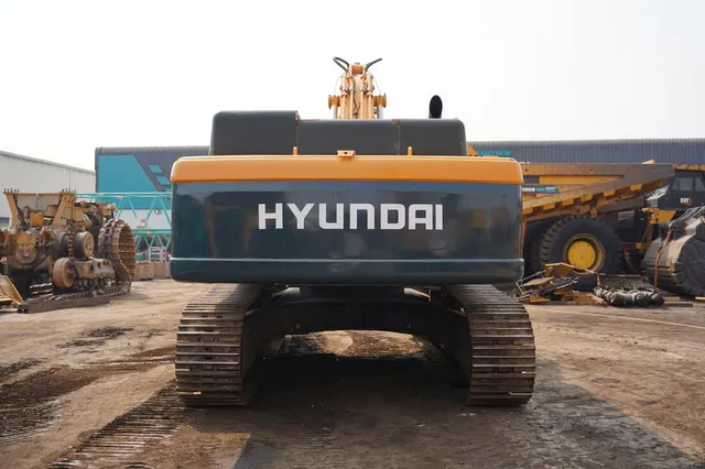 2020 Hyundai 480LC-9S Track Excavator Rear View