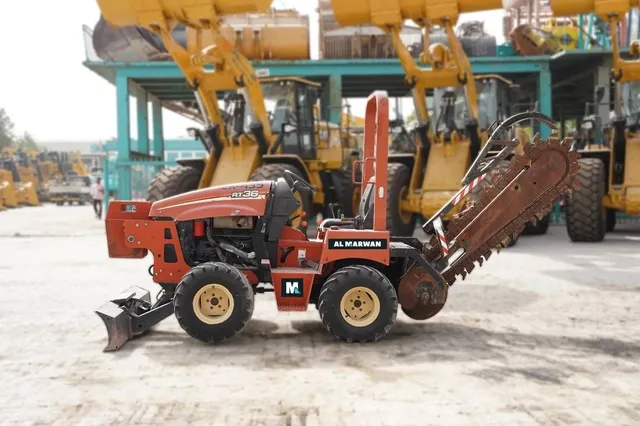 Used Ditch Witch RT36 Wheel Trencher 2006 left side view image