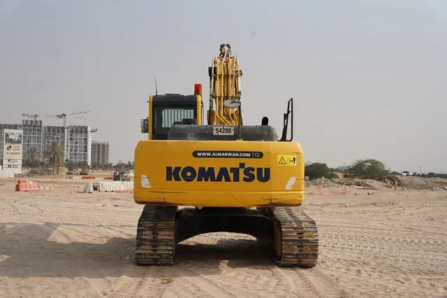 2015 Used Komatsu PC220-8M0 Track Excavator Crawler Digger