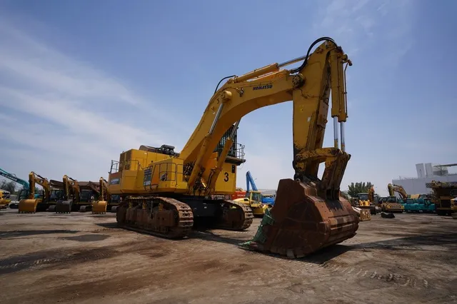 2019 Komatsu PC2000-8 Large Mining Quarry Track Excavator front-left-view