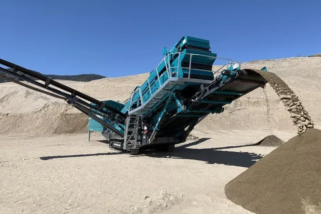 New Powerscreen Chieftain 1500 3 Deck Screener for Sale