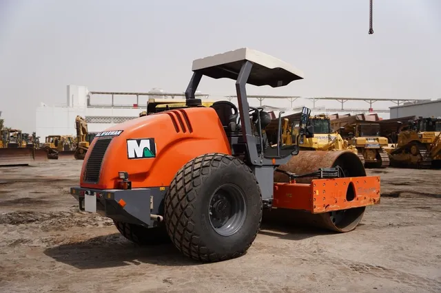 Hamm 311D Soil Drum Compactor 2020-rear-right | Al Marwan