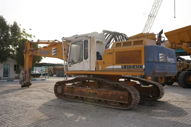 Used Liebherr R954 Crawler Excavator 1997 | Al Marwan