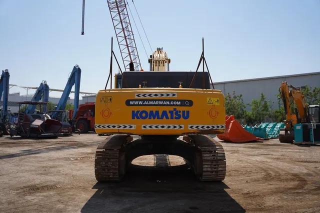 Used Komatsu PC400-8R 42.5-Ton Crawler Excavator