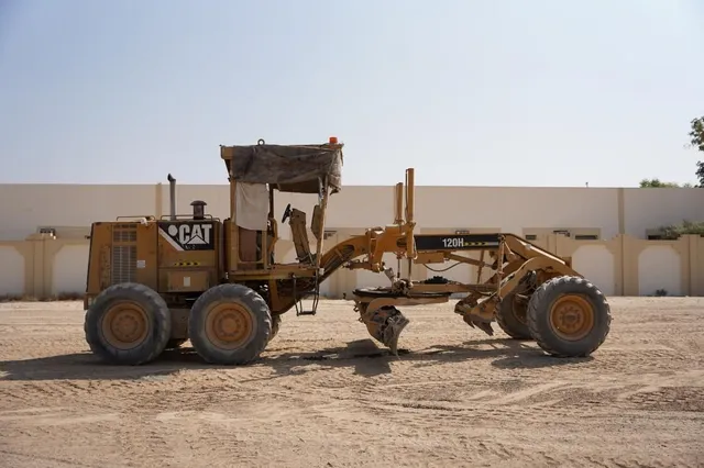 Rent Motor Graders From Al Marwan – Elevate Your Construction Projects
