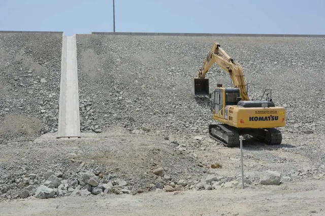 22-Ton Excavators for Rent | Al Marwan Machinery Rentals