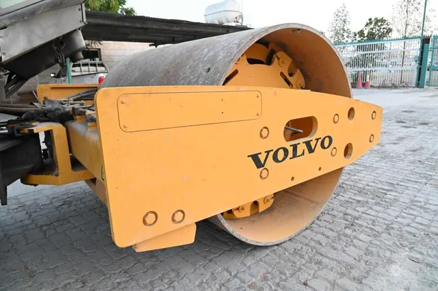 2010 Used Volvo SD130D Single-Drum Roller