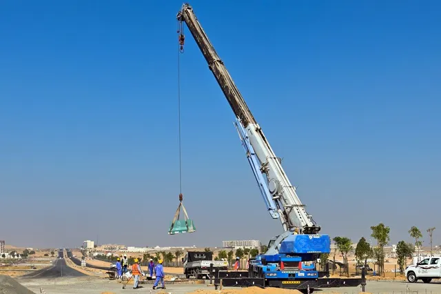 Rent 60-Ton Mobile Cranes| Al Marwan